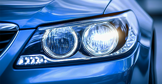 自動車のLEDヘッドライト