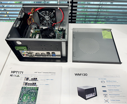 DFIのRyzen Embedded 8000搭載 産業用マザーボード