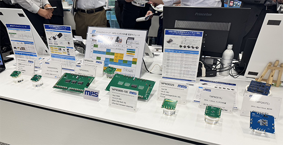 MPSブースに展示された各種電源ソリューションと評価ボード