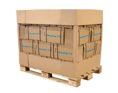 パレットに積まれたWrapPak Protector専用紙パック